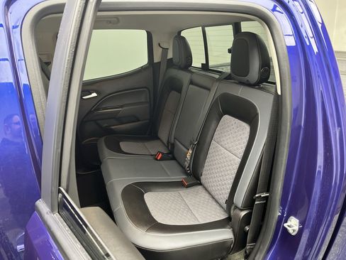 Used 2017 Chevrolet Colorado Z71 image 9