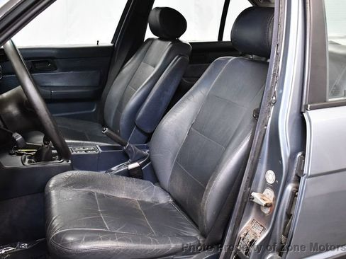 Used 1989 BMW 525i Sedan image 5