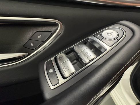 Used 2019 Mercedes-Benz S 560 4MATIC Sedan image 39