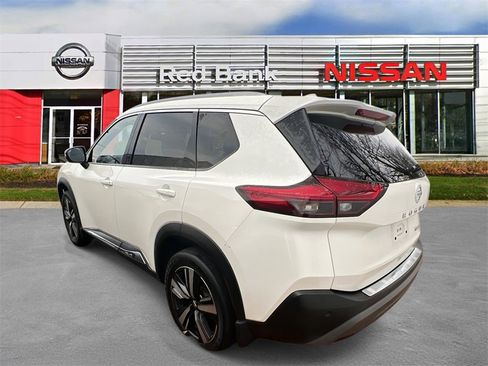 Used 2021 Nissan Rogue SL w/ Premium Package image 5