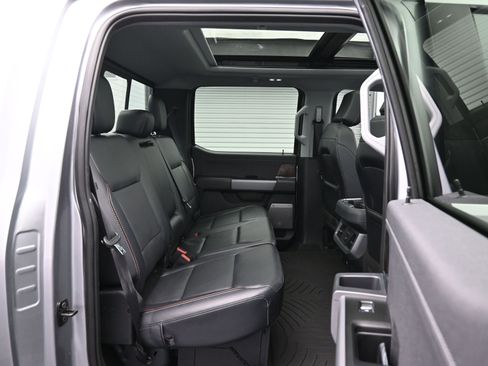 Used 2024 Ford F250 Lariat w/ Sport Appearance Package image 11