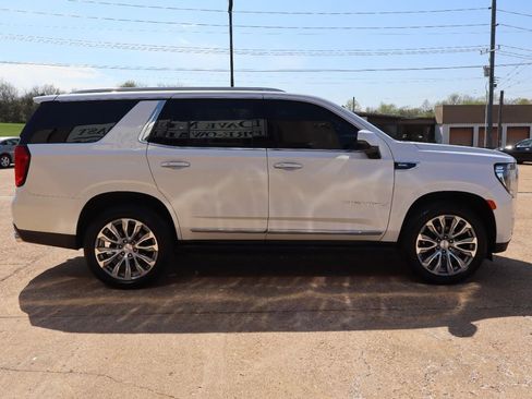 Used 2021 GMC Yukon Denali w/ LPO, Illumination Package AWD/4WD image 7