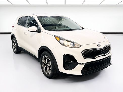 Used 2020 Kia Sportage LX FWD image 3