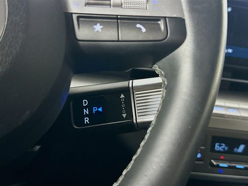 Used 2024 Hyundai Kona SEL FWD image 24