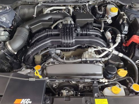 Used 2018 Subaru Crosstrek 2.0i Premium image 23