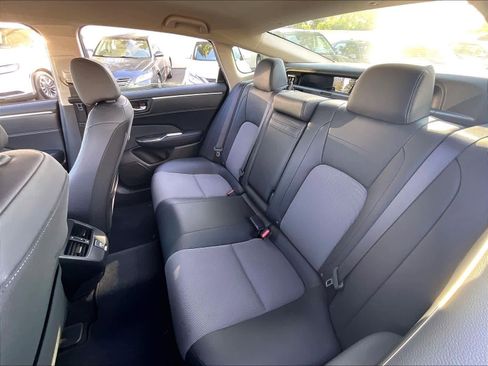 Used 2018 Honda Clarity Plug-In Hybrid image 25