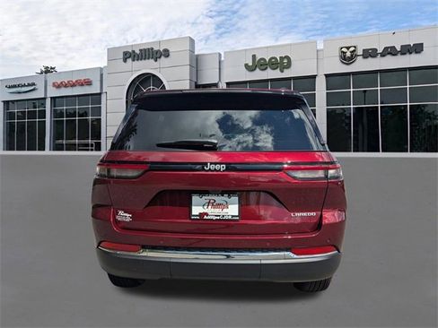 New 2025 Jeep Grand Cherokee Laredo X w/ Luxury Tech Group I image 5