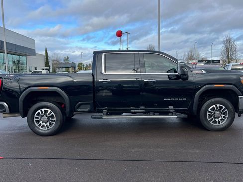 Used 2023 GMC Sierra 3500 SLT w/ Gooseneck/5TH Wheel Package image 3