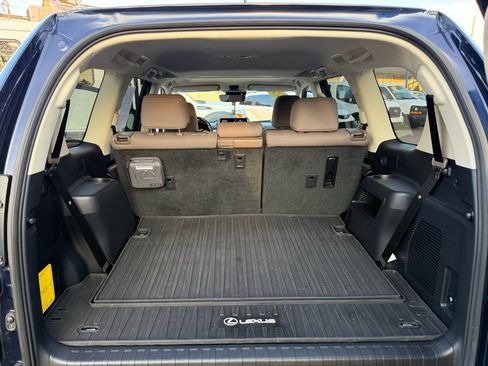 Used 2023 Lexus GX 460 Premium image 16