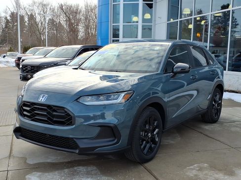 Certified 2024 Honda HR-V Sport image 3