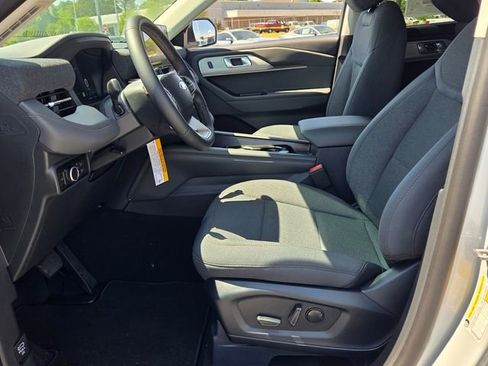 New 2026 Ford Explorer Active image 11