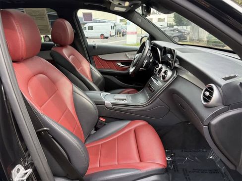 Used 2022 Mercedes-Benz GLC 300 4MATIC image 42