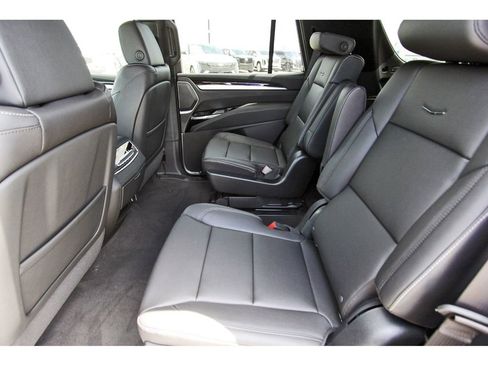 New 2026 Cadillac Escalade 2WD image 7