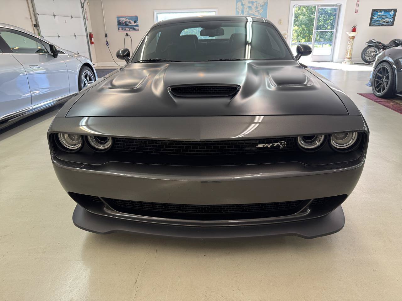 Used 2018 Dodge Challenger SRT Hellcat RWD image 31