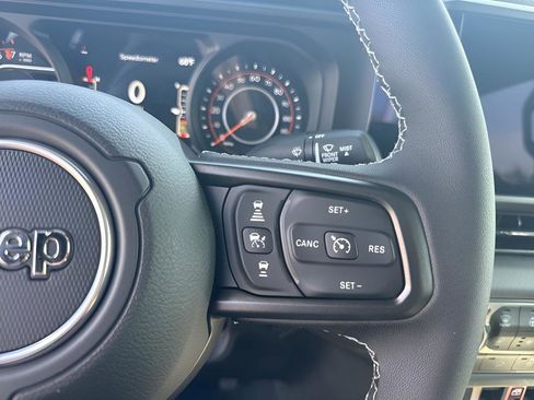 New 2026 Jeep Gladiator Sport AWD/4WD image 15