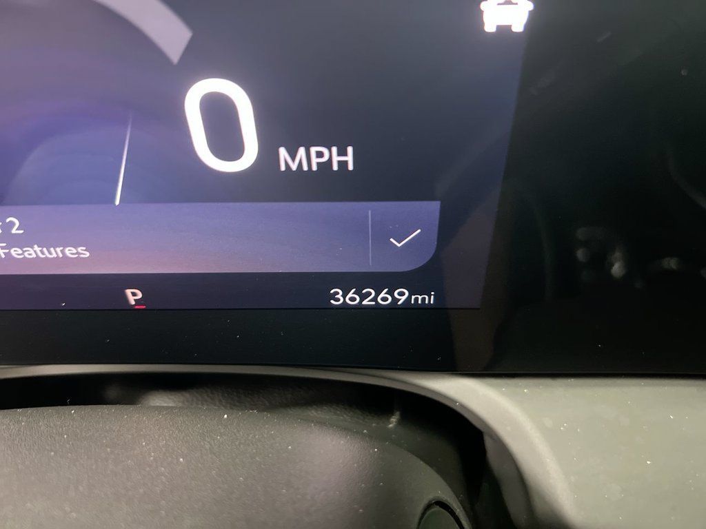 Used 2024 Buick Encore GX Avenir w/ Avenir Convenience Package AWD/4WD image 13