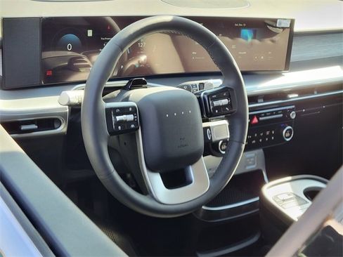 New 2026 Hyundai Ioniq 9 SEL image 3