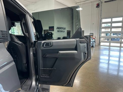 Used 2024 Ford Bronco Everglades AWD/4WD image 40