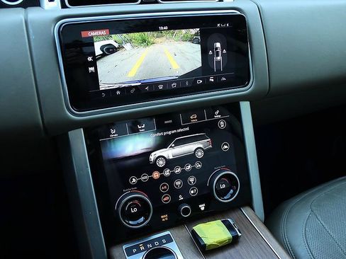Used 2019 Land Rover Range Rover HSE AWD/4WD image 21