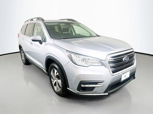 Used 2022 Subaru Ascent Premium AWD/4WD image 3
