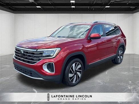 Used 2024 Volkswagen Atlas SEL AWD/4WD image 1
