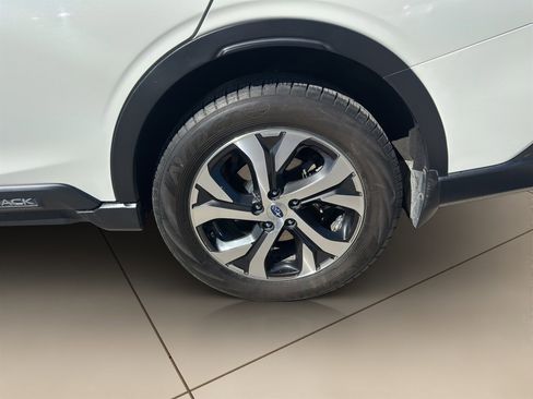 Used 2022 Subaru Outback Limited image 17