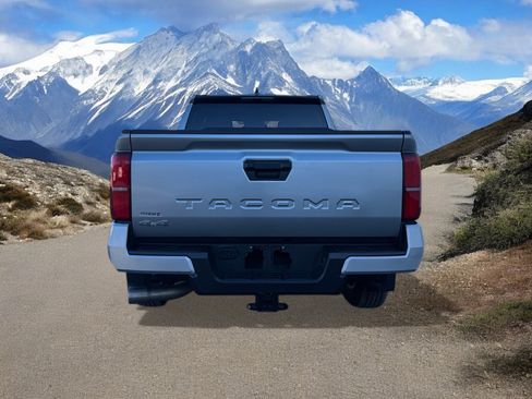 Certified 2024 Toyota Tacoma SR5 image 4