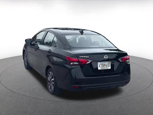 Used 2025 Nissan Versa SV FWD image 11