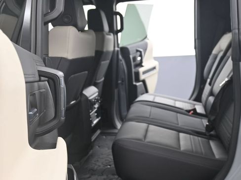 Used 2026 GMC Hummer EV SUV AWD/4WD image 13