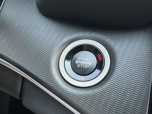 New 2025 Jeep Grand Cherokee L Laredo image 25