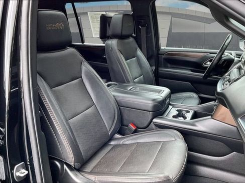 Certified 2023 Chevrolet Suburban High Country w/ Max Trailering Package AWD/4WD image 7