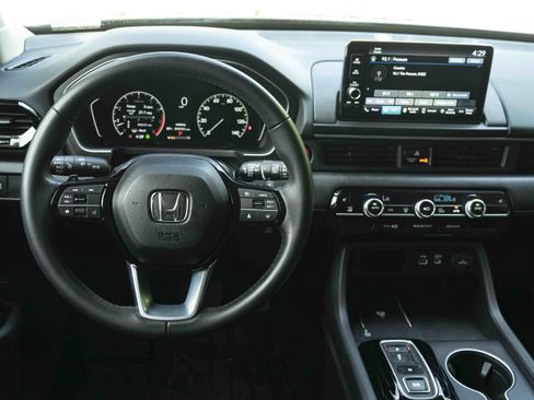 Used 2025 Honda Pilot EX-L image 20