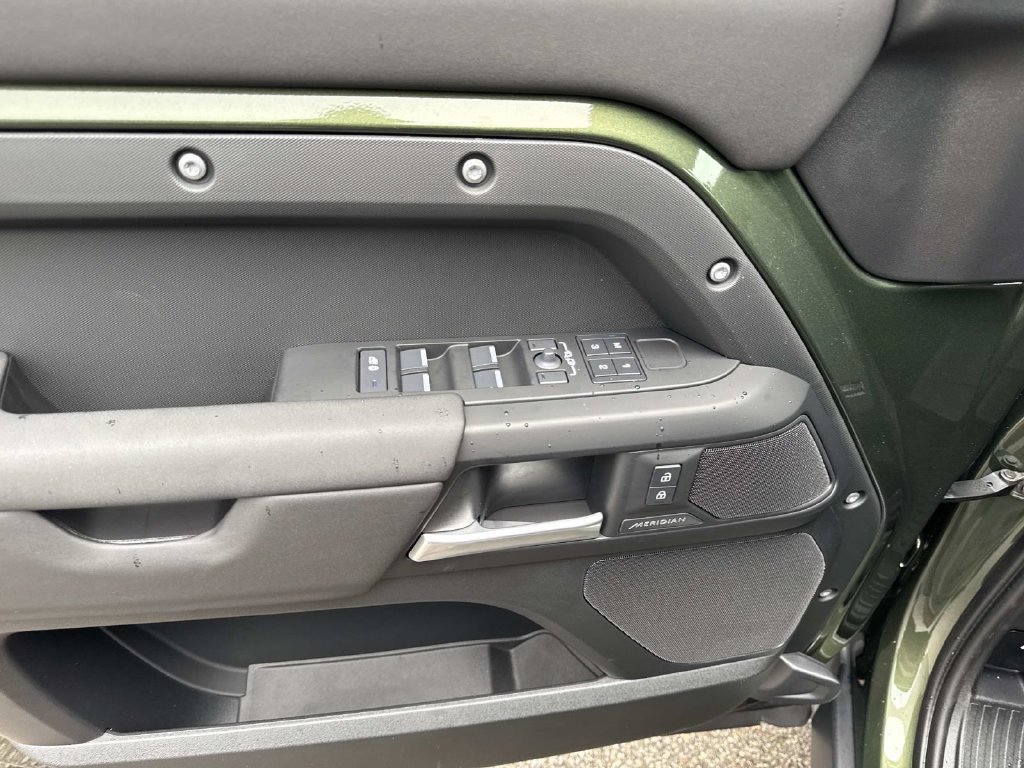 New 2026 Land Rover Defender 110 S AWD/4WD image 19