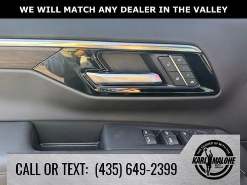 New 2025 Chevrolet Suburban Premier w/ Sun And Tow Package AWD/4WD image 11
