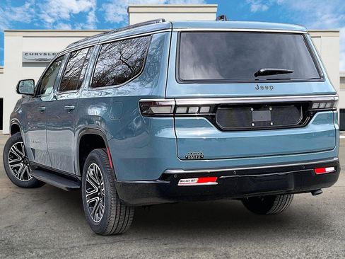 New 2026 Jeep Grand Wagoneer L 4WD w/ Premium Group I image 3