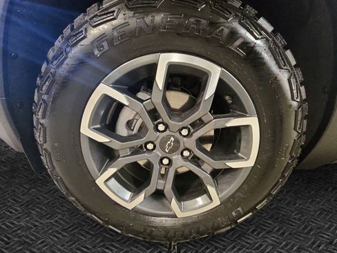 Certified 2026 Chevrolet Equinox ACTIV w/ Convenience Package III image 10