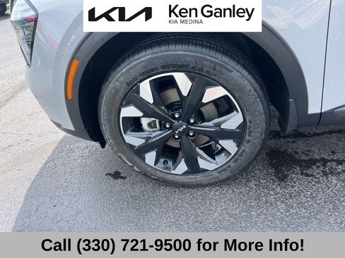 Certified 2024 Kia Sportage X-Line w/ X-Line Premium Package image 17