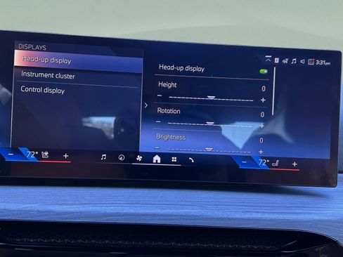 Used 2026 BMW 330i Sedan w/ Premium Package image 17