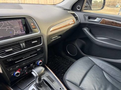 Used 2016 Audi Q5 2.0T Premium Plus w/ Technology Package image 41