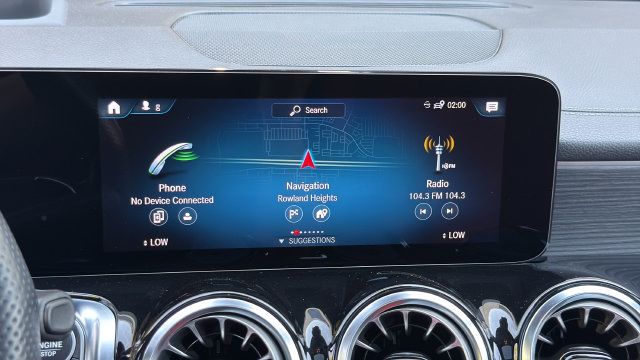 Used 2023 Mercedes-Benz GLB 35 AMG 4MATIC image 21