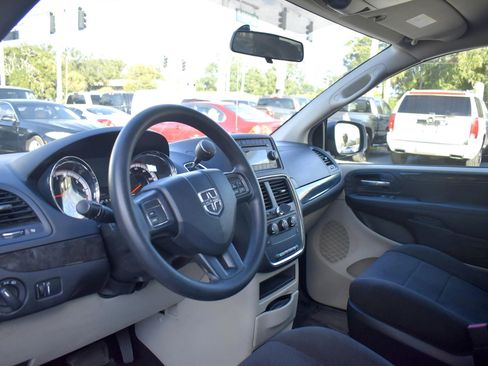 Used 2013 Dodge Grand Caravan American Value Package image 10
