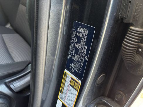 Used 2025 Kia Soul LX w/ LX Technology Package FWD image 27