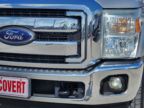 Used 2012 Ford F250 Lariat w/ Lariat Interior Pkg AWD/4WD image 8