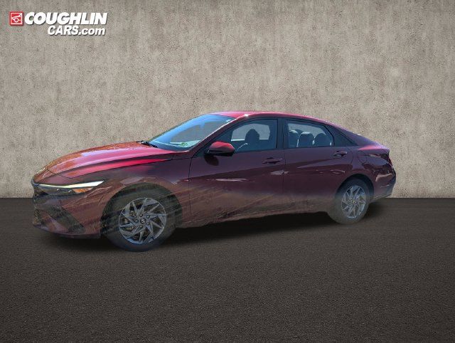 Certified 2024 Hyundai Elantra SEL FWD image 4