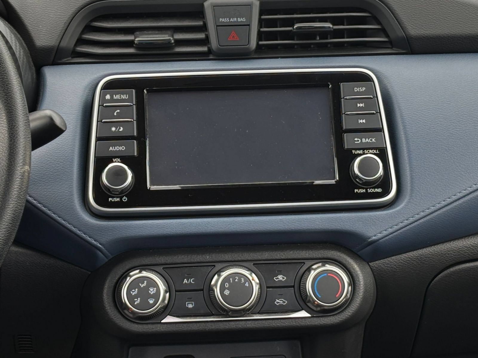 Used 2025 Nissan Versa SV FWD image 19
