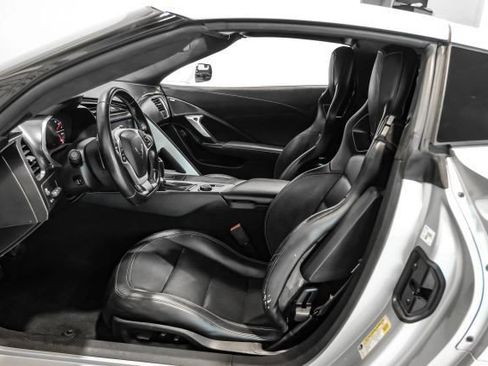 Used 2017 Chevrolet Corvette Stingray Coupe w/ 3LT Preferred Equipment Group RWD image 4
