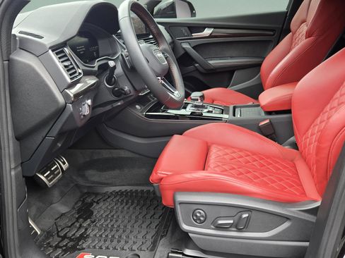 Used 2023 Audi SQ5 Prestige w/ Prestige Package image 13