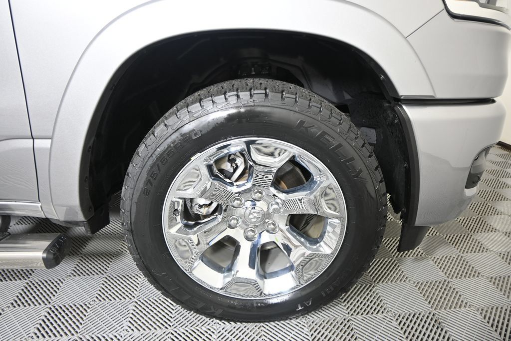 Used 2025 RAM 1500 Big Horn AWD/4WD image 12