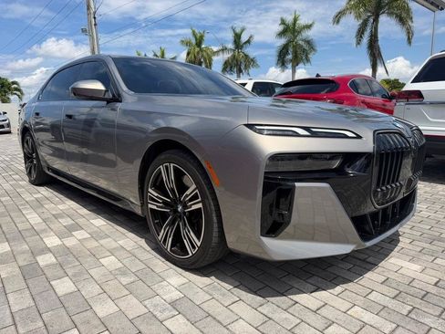 Used 2024 BMW 740i RWD image 1