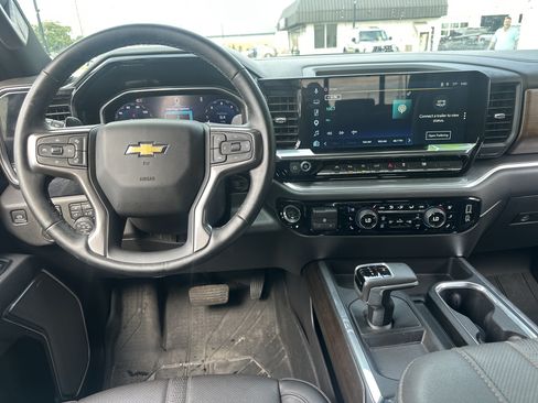 Used 2026 Chevrolet Silverado 1500 High Country w/ High Country Premium Package AWD/4WD image 14